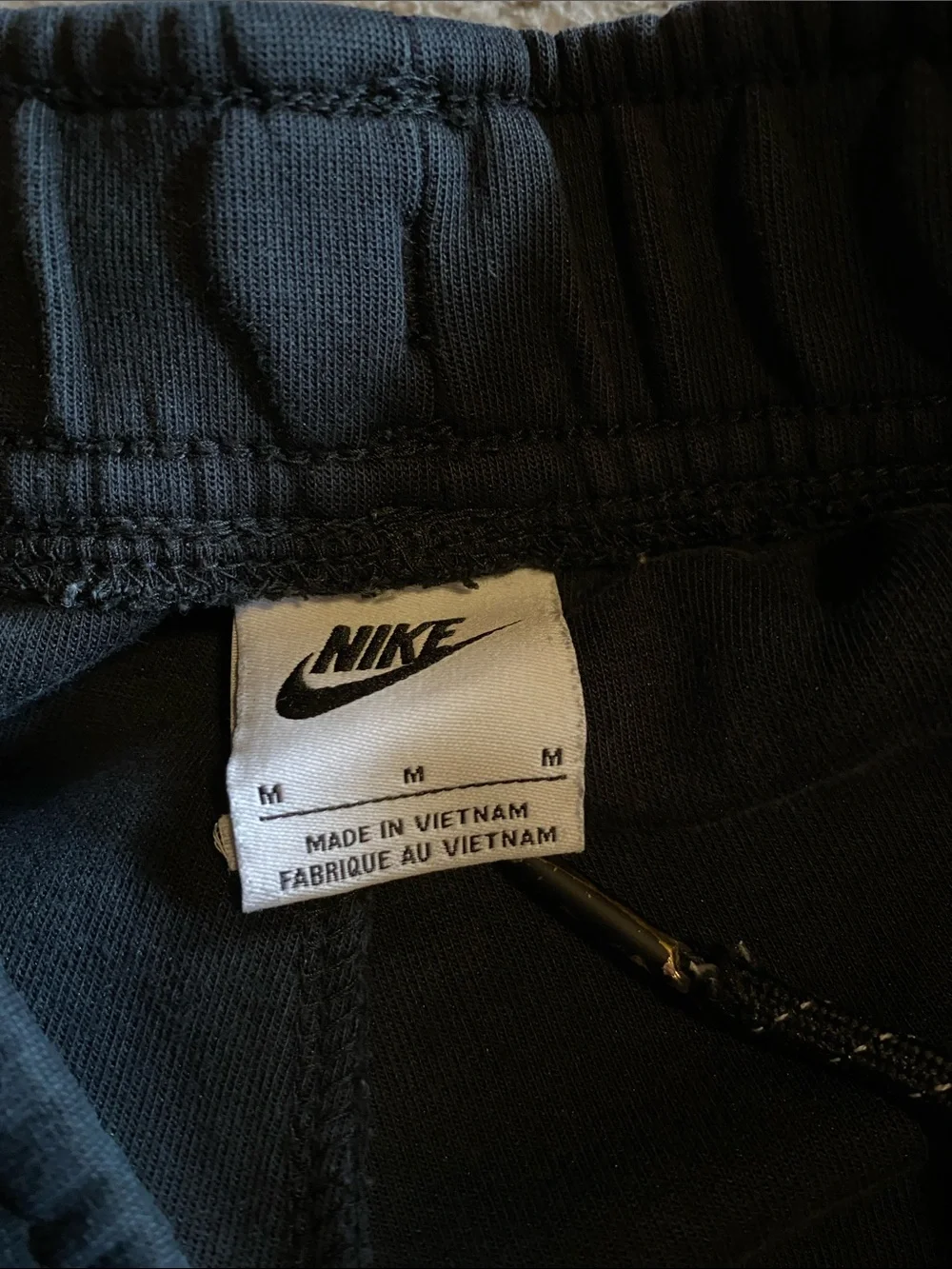 Nike Tech Heavyweight Adjustable Hem Joggers Sweatpants Medium Black